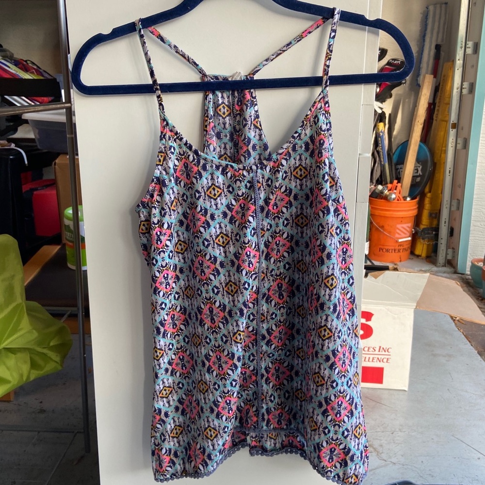 Japna Multi-colored tank